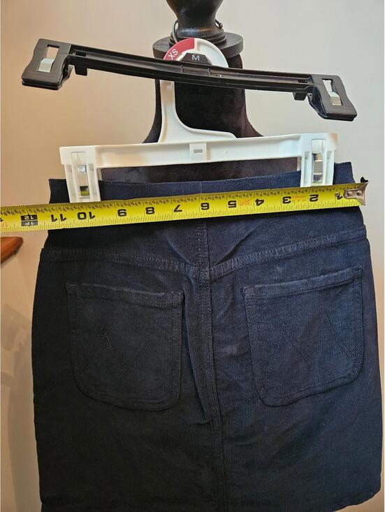 Mother Patch Pocket Denim corduroy button up mini skirt. Deep Blue. Size 24 - Picture 6 of 9